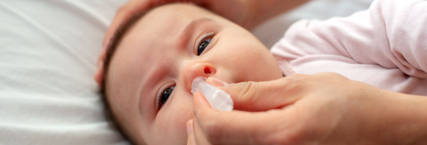 Nettoyer le nez de bébé